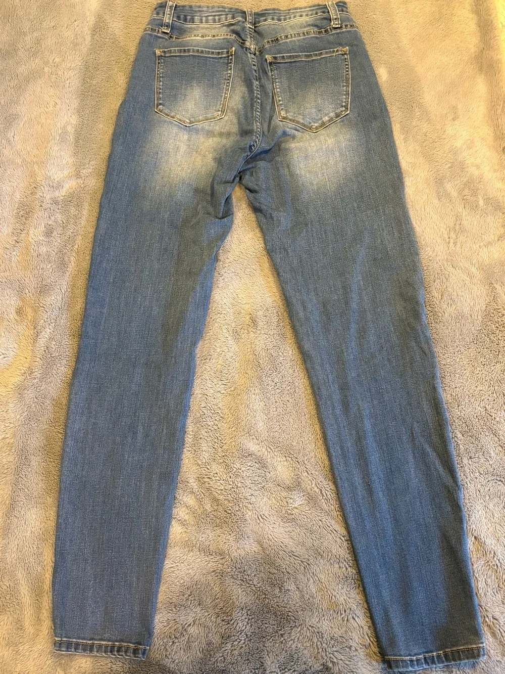 High-Rise Button-Fly Jeans in Light Blue - Picture 4 of 4